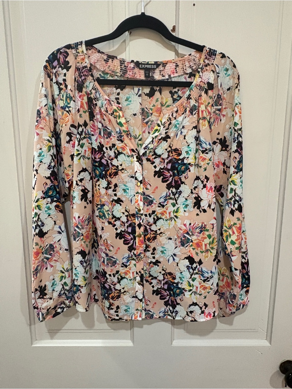 Express Blush Floral Button-Front Blouse
